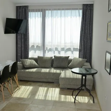 Liberty Apartmanhotel 2*