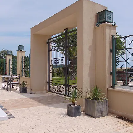 Liberty Apartmanhotel 2*