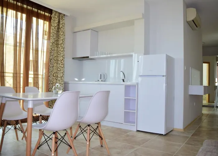 Liberty Aparthotel 4*